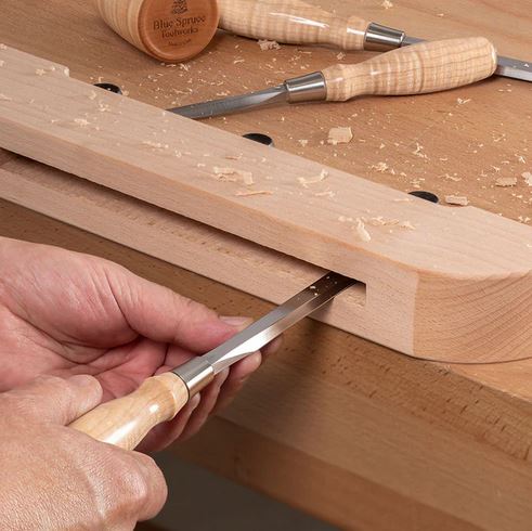 Blue Spruce Optima Bench Chisel with curly maple handle - Image 3