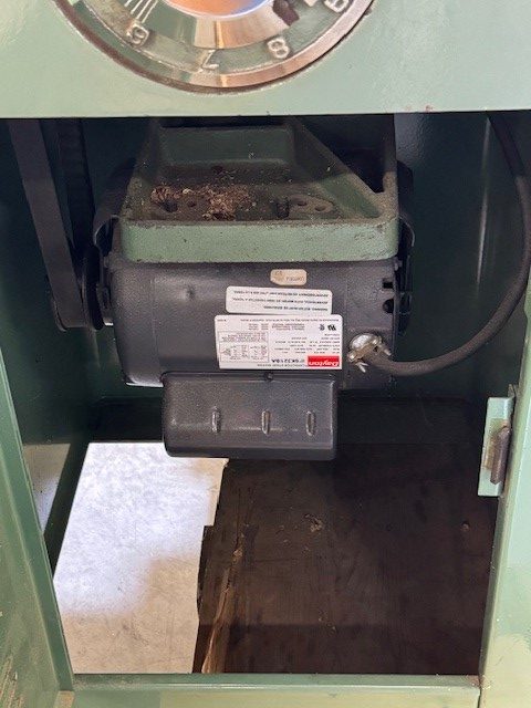 Used General Model 260 12" VS wood lathe with 4" headstock & tailstock risers 1 hp - 230 volt - Image 10