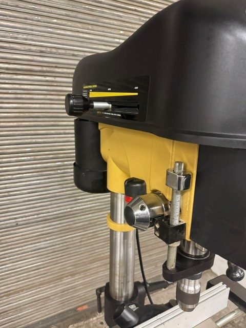 Used Powermatic #2800 18" 1 hp VS drill press w/table extensions & fence - Image 4