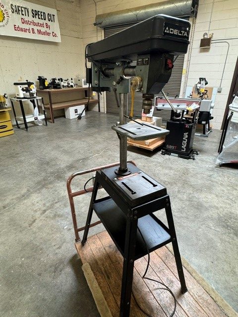 Used Delta 11-990 radial drill press 1/3 hp with stand and casters - Image 2