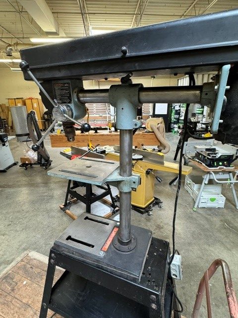 Used Delta 11-990 radial drill press 1/3 hp with stand and casters - Image 5