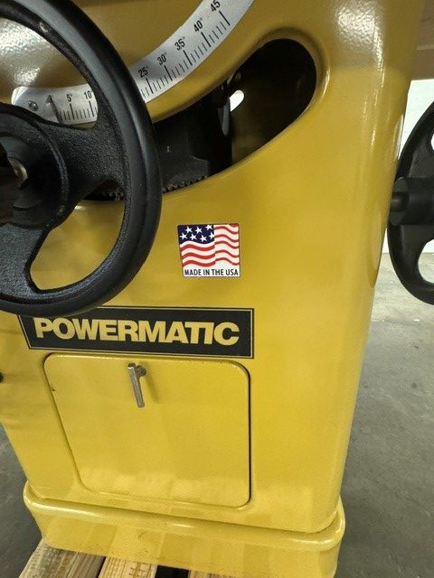 Used Powermatic Model #66 10" tablesaw with 40" Accu-fence system 3 hp - 230 volt - single phase - Image 7