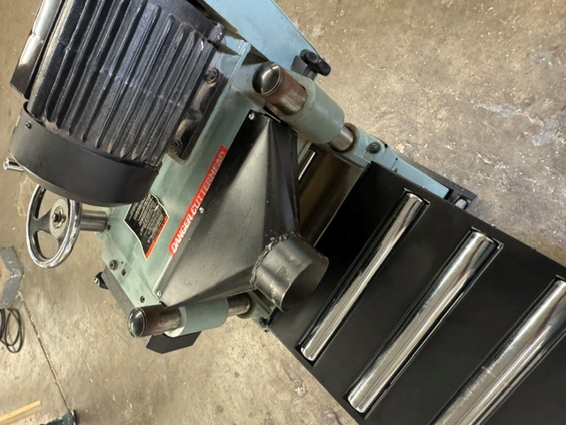Used Delta DC-380 15" planer 3hp - 230 volt with folding tables and mobile base - straight knife cutterhead - Image 6