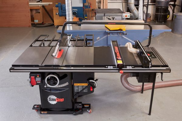 SawStop 3HP, 1ph, 230v Industrial Cabinet Saw with 36” Industrial T-Glide fence system, rails & extension table - Image 2