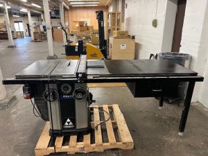 Used 10" Delta Unisaw #36-L3000 3hp - 230 volt w/52" Biesemeyer fence, miter guage and storage drawer