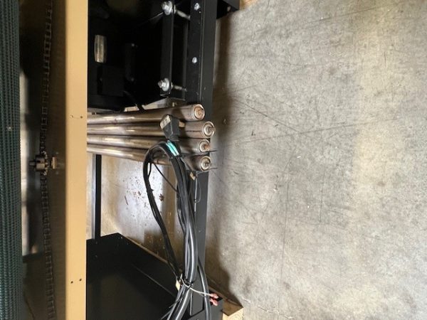 Used Woodmaster 38" double drum sander 7.5 hp - 230 volt with in/outfeed rollers, reversing kit and digital readout - Image 4