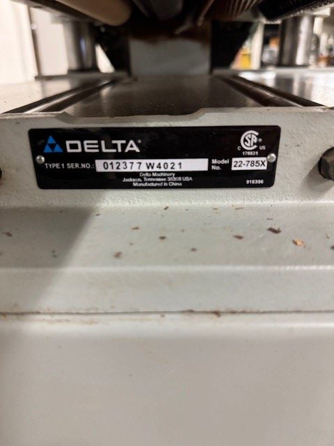 Used Delta X5 3hp 15" planer with straight knife cutterhead, stand with folding tables and mobile base - Image 4