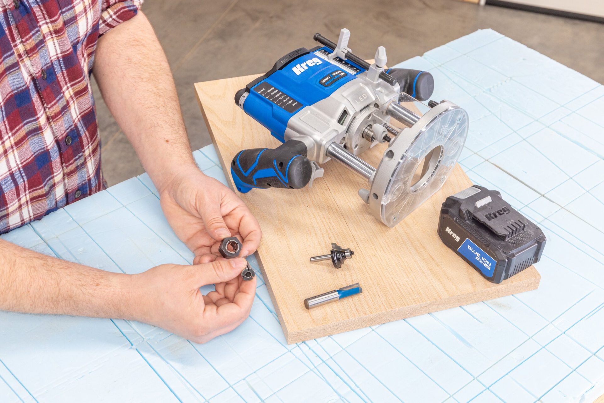 KREG® 20V IONIC DRIVE™ 2-1/4 HP PLUNGE ROUTER - Image 6