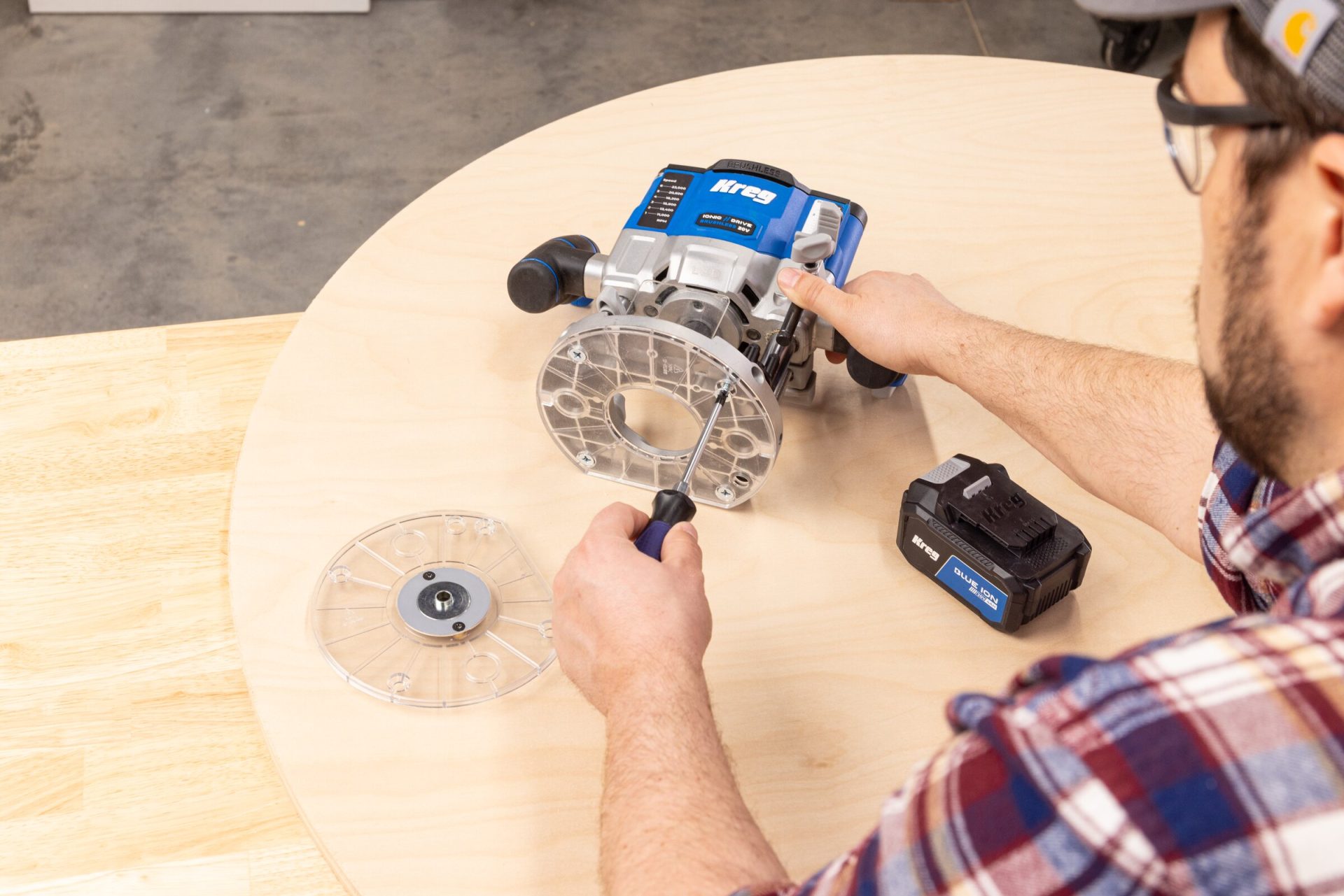 KREG® 20V IONIC DRIVE™ 2-1/4 HP PLUNGE ROUTER - Image 10