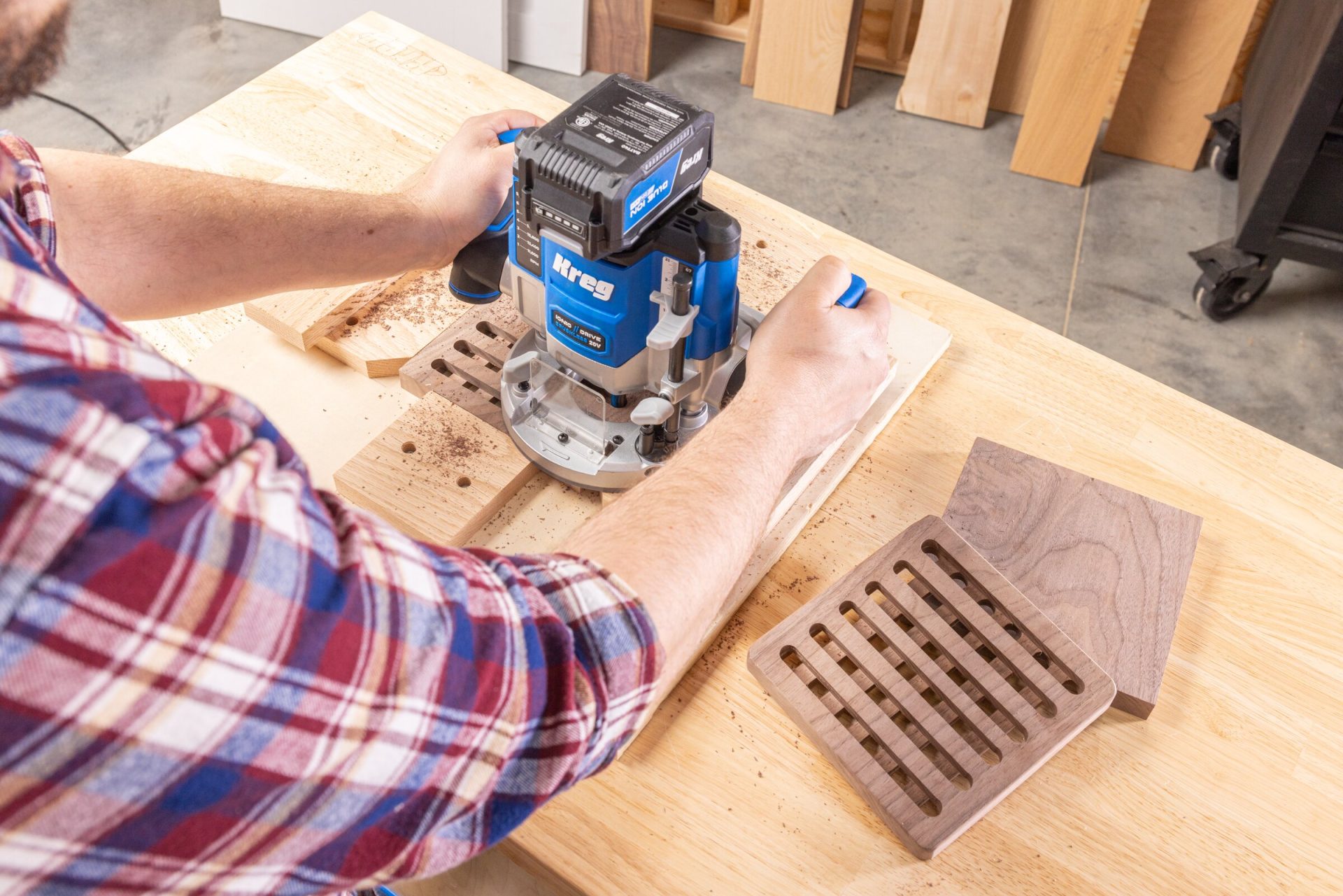 KREG® 20V IONIC DRIVE™ 2-1/4 HP PLUNGE ROUTER - Image 11