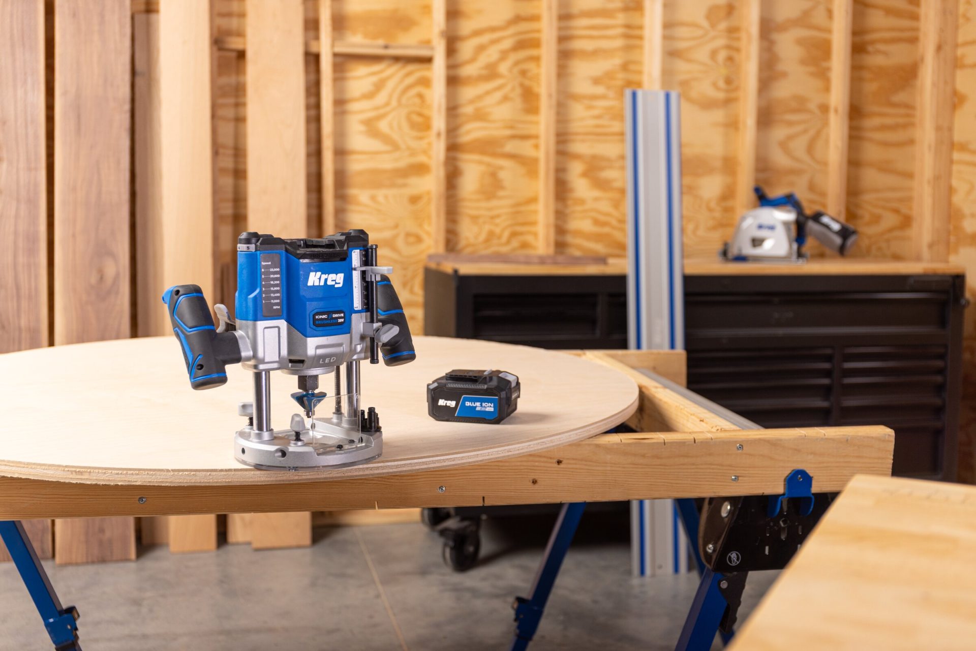 KREG® 20V IONIC DRIVE™ 2-1/4 HP PLUNGE ROUTER - Image 16