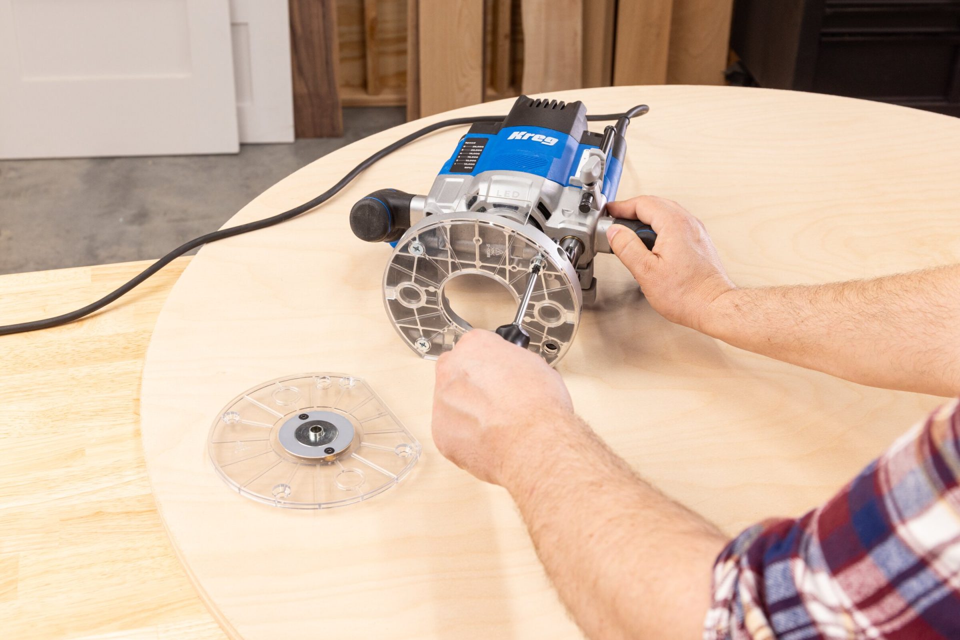 KREG® 2-1/4 HP PLUNGE ROUTER - Image 24