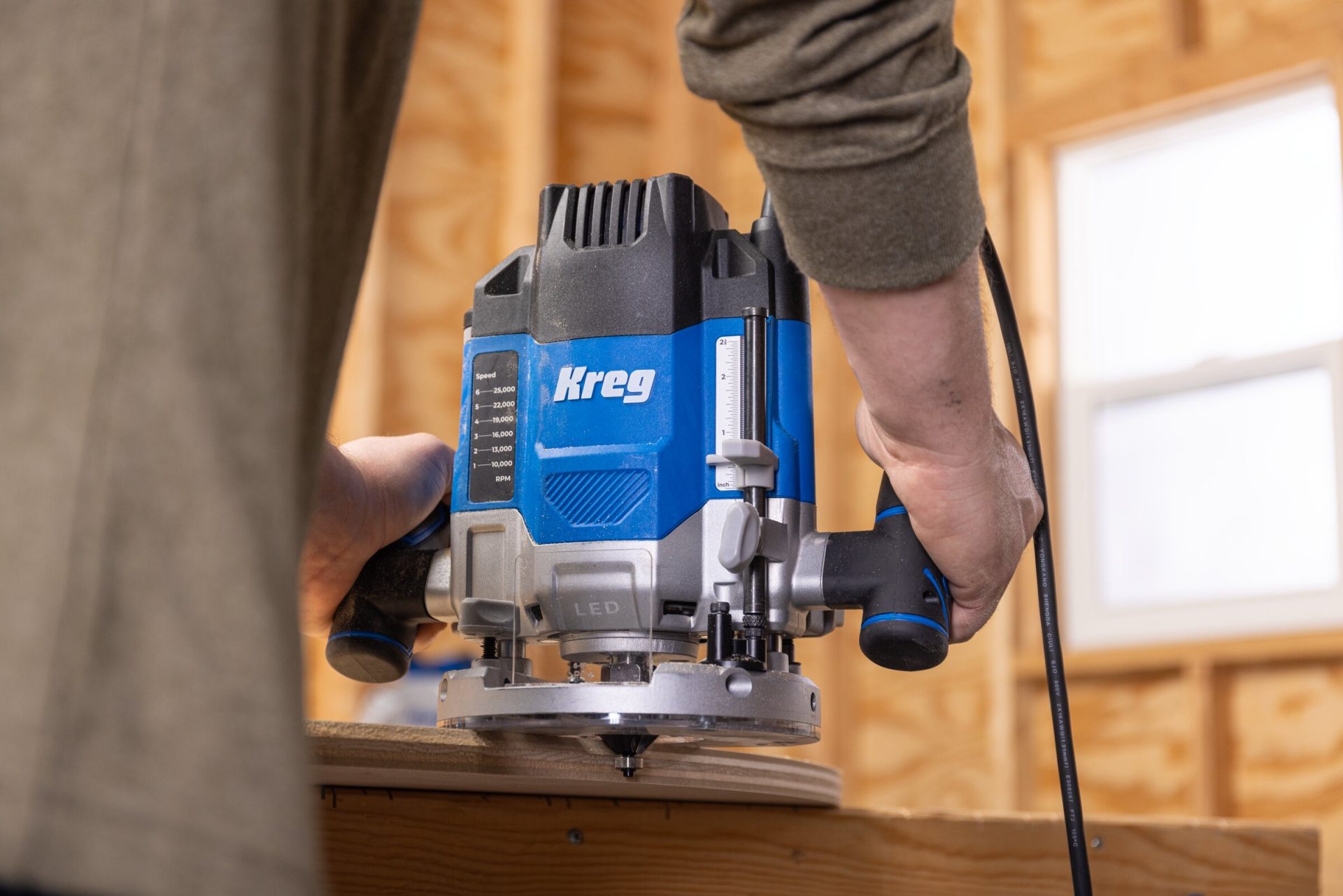 KREG® 2-1/4 HP PLUNGE ROUTER - Image 30