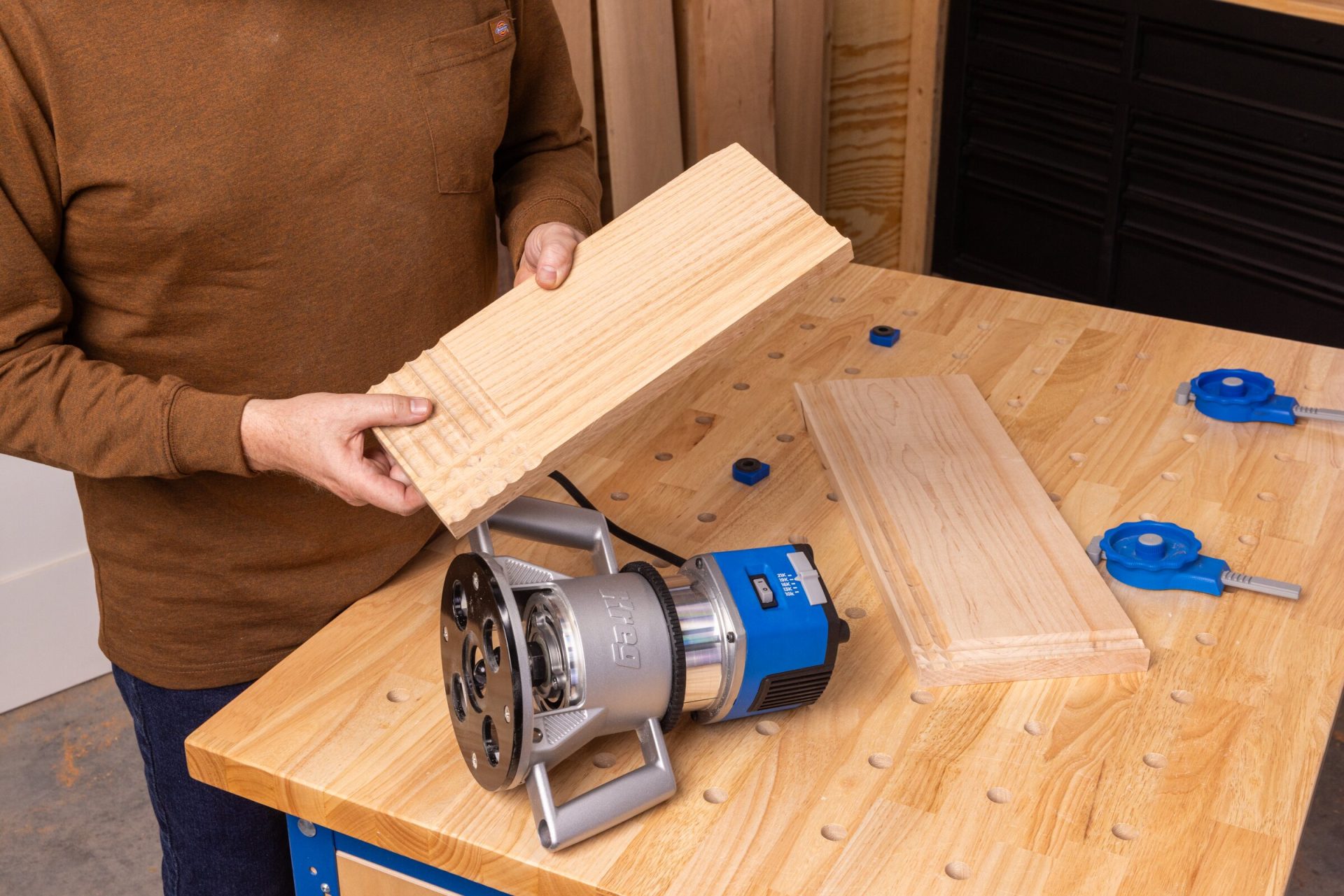 KREG® 3-1/4 HP SURESPEED ™ FIXED-BASE ROUTER - Image 9