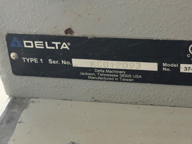 Used Delta DJ-20 8" jointer with mobile base - straight knife cutterhead - Image 8