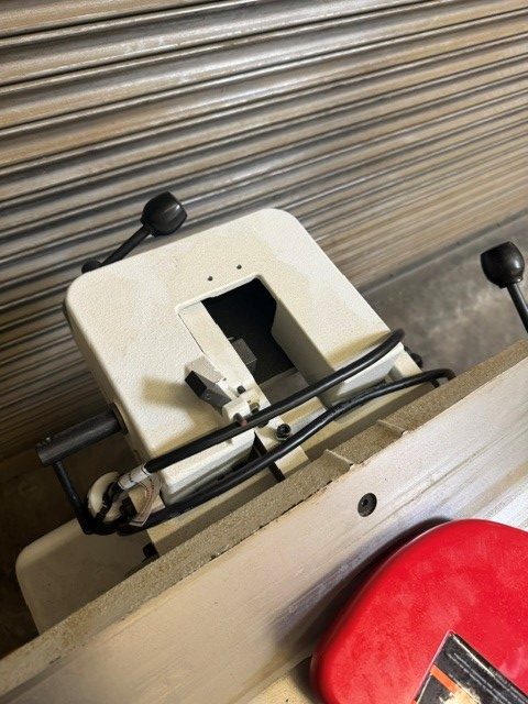 Used Jet 8" jointer with helical cutterhead and mobile base - Image 5
